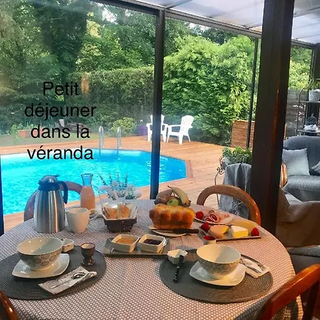 Alojamento de Acomodação e Pequeno-almoço La Longere Piscine&spa Prive *